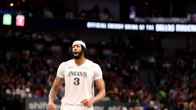 NBA: Debut Nyaris Sempurna Anthony Davis Bersama Mavericks