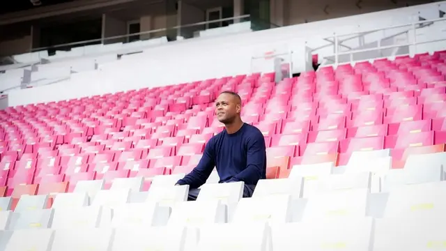 Gaji Selangit! Bandingkan Penghasilan Patrick Kluivert dan Tony Popovic
