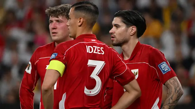 Suporter Setia Dukung Timnas Indonesia Meski Dilumat Australia di Kualifikasi Piala Dunia 2026
