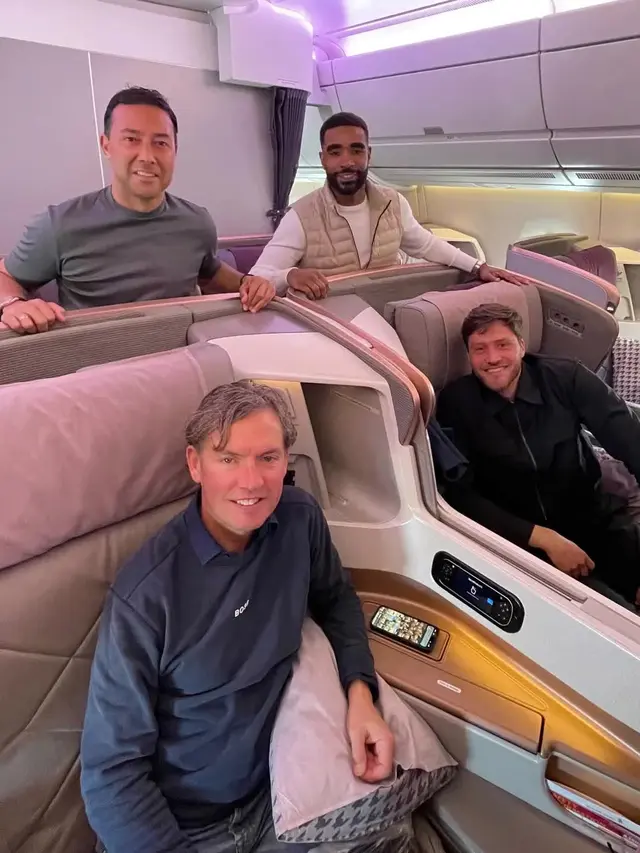 Alex Pastoor dan Denny Landzaat Ditemani 2 Sosok Baru dalam Perjalanan ke Jakarta, Isi Peran Apa di Timnas Indonesia?