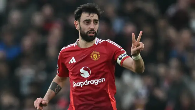 Cetak Hattrick, Bruno Fernandes Kirim Pujian Khusus untuk 1 Pemain Manchester United