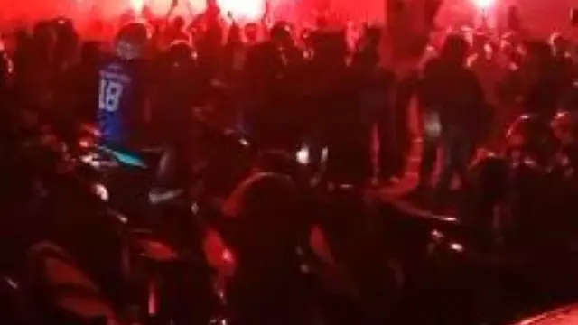 Warga dan Bobotoh Tumpah Ruah ke Jalanan, Konvoi Rayakan Persib Juara BRI Liga 1 2024/2025