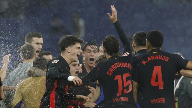 Insiden di Balik Perayaan Barcelona Rengkuh Gelar LaLiga ke-28, Ada Adegan Lucu dan Mengerikan
