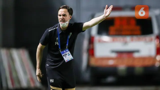 Paul Munster Gemar Koleksi Kartu, Pengaruhi Kinerja Persebaya Surabaya di BRI Liga 1?