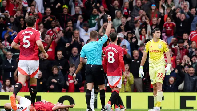 4 Keputusan Penting Wasit yang Berdampak pada Laga MU 2-0 Aston Villa: Mengapa Gol Morgan Rogers Dianulir?