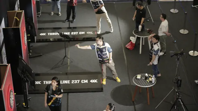Bikin Bangga, Wakil Indonesia Fernando Alexandra Raih Gelar Juara di Penang Dartslive Festival 2025