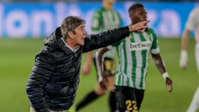 Manuel Pellegrini: Sarjana Teknik Sipil yang Menukangi Real Betis di Final UEFA Conference League