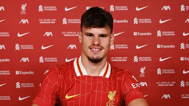 Gagal di Milan hingga Gabung Liverpool: Perjalanan Karier Milos Kerkez