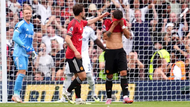 Top 3 Berita Bola: Insiden Kecil di Balik Kegagalan Tendangan Penalti Kapten Manchester United