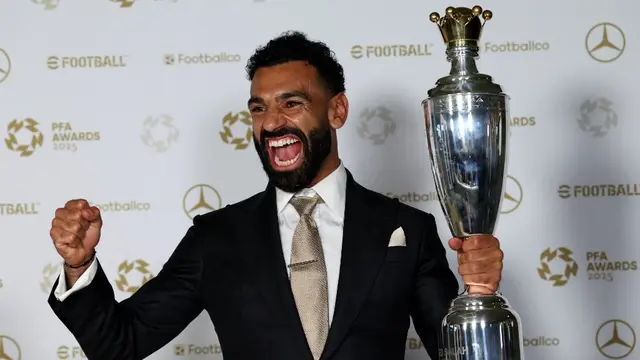 Reaksi Emosional Mohamed Salah Rebut PFA Player of the Year Award: Saya Hanya Orang Mesir yang Cinta Sepak Bola