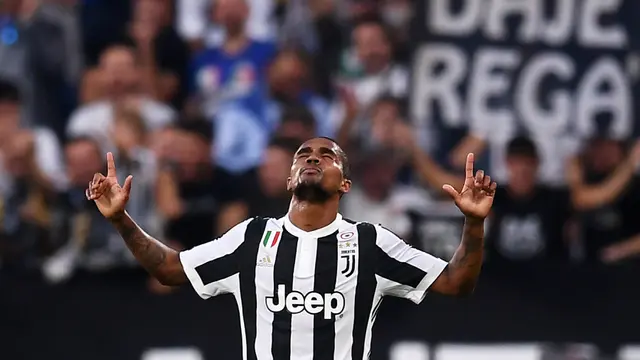 Juventus, Fenerbahce, dan Skenario Barter untuk Membuang Douglas Luiz
