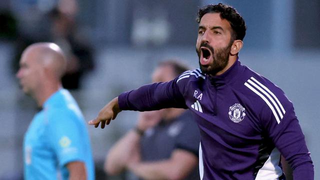 Terungkap Alasan Manchester United Batal Rekrut Gelandang di Musim Panas 2025