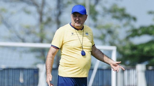 008334200_1757400995-bojan