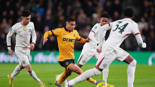 015987600_1761775153-wolves-vs-chelsea-carabao-cup-1