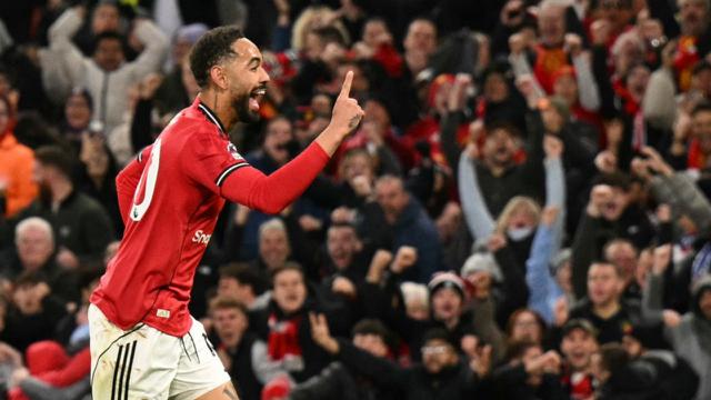 045003200_1761490563-cunha