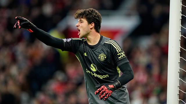 063981200_1761414786-senne-lammens-manchester-united-1